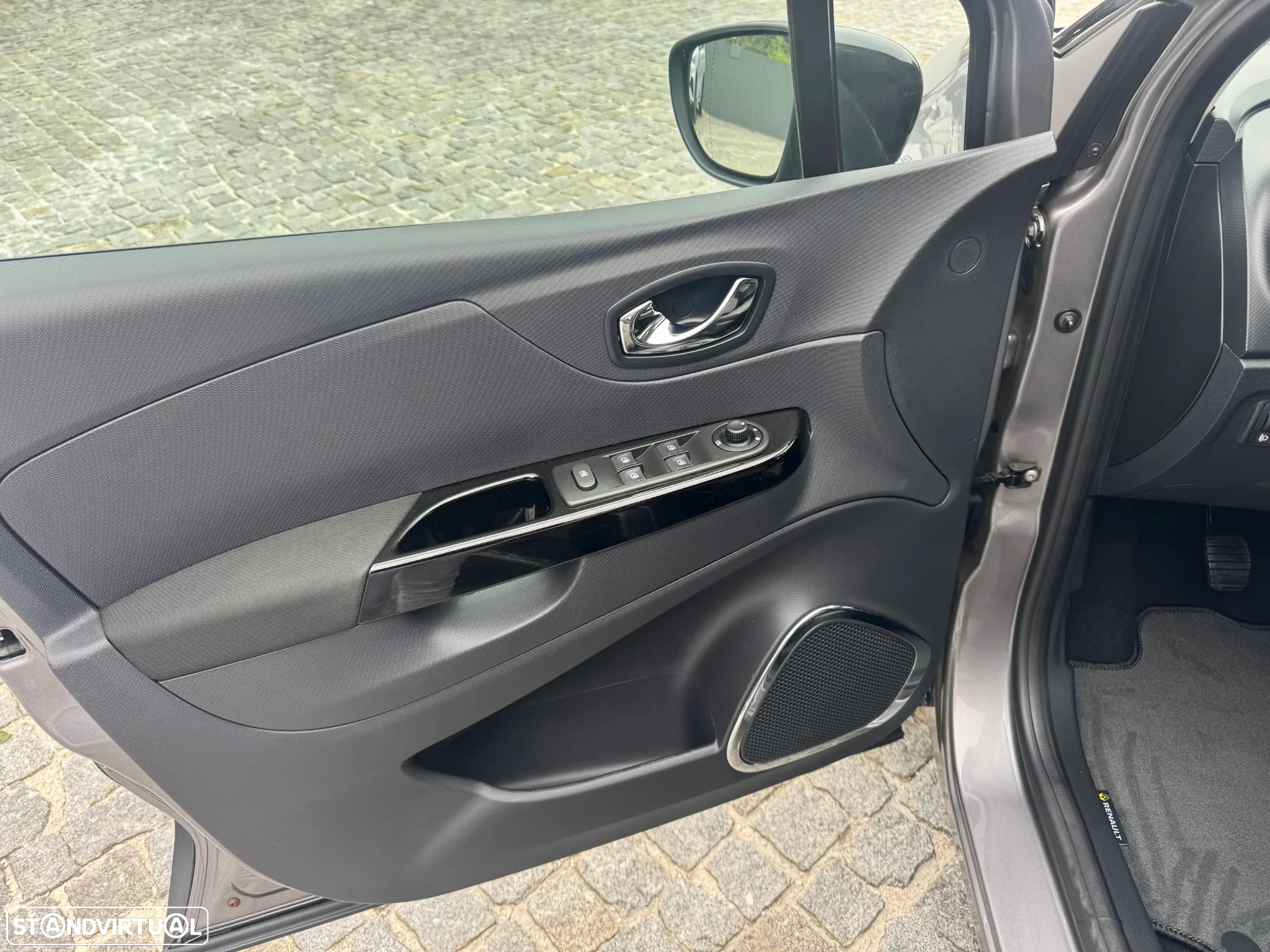 Renault Captur 0.9 TCE - 13