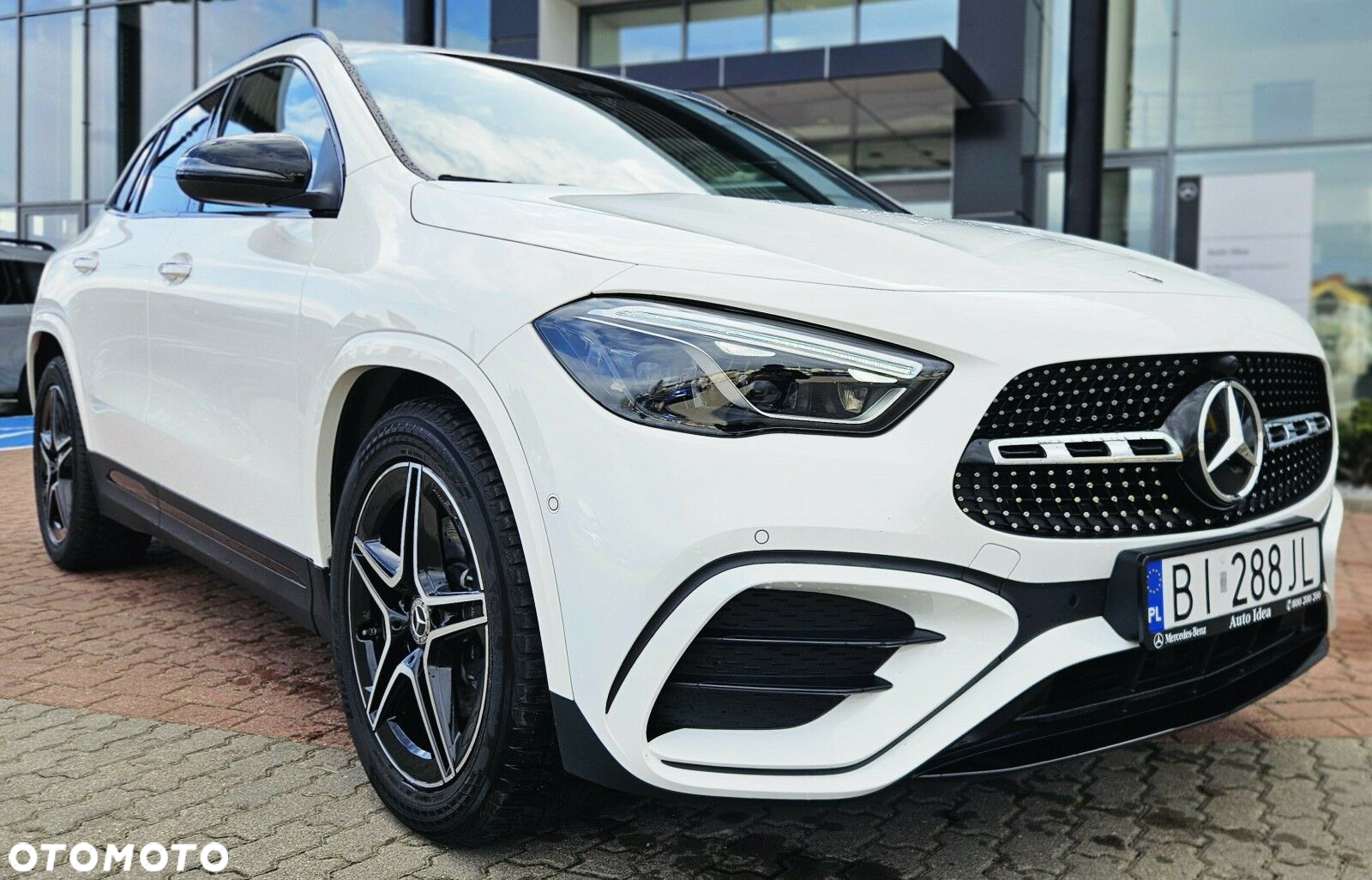 Mercedes-Benz GLA - 2