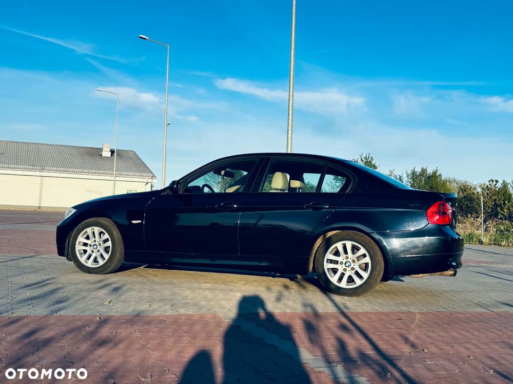 BMW Seria 3 320i - 3