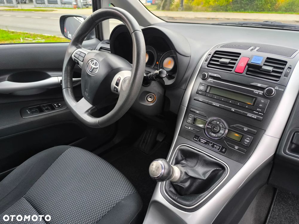 Toyota Auris 1.6 Sprint - 16