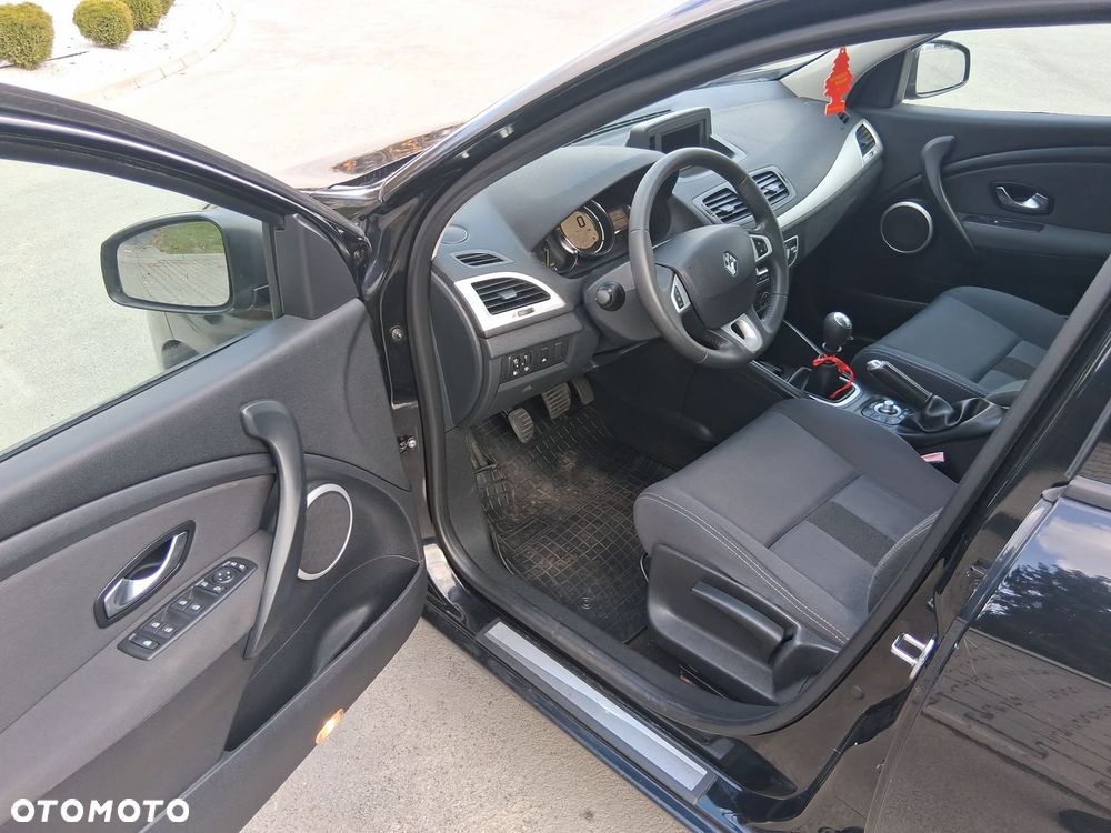 Renault Megane 1.9 dCi FAP Dynamique - 15