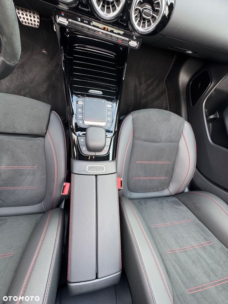 Mercedes-Benz CLA AMG 45 S 4Matic+ B AMG Speedsh 8G-DCT AMG Line Premium - 18