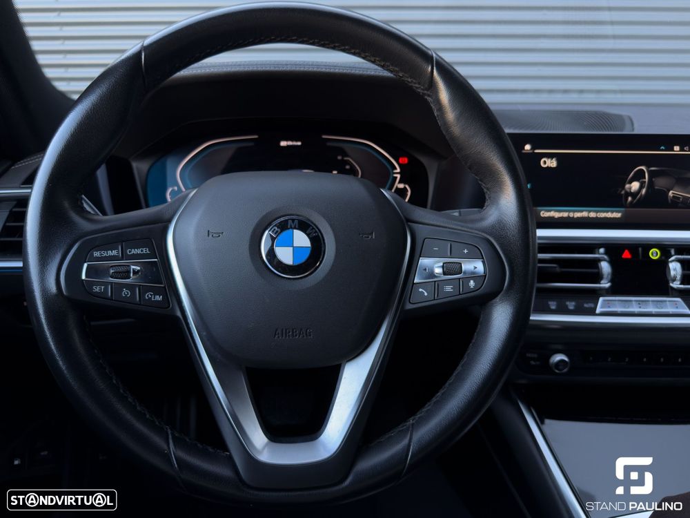 BMW 330 e Line Luxury Auto - 27