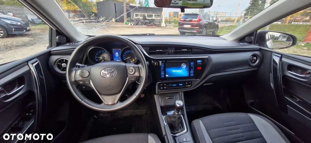Toyota Auris - 28