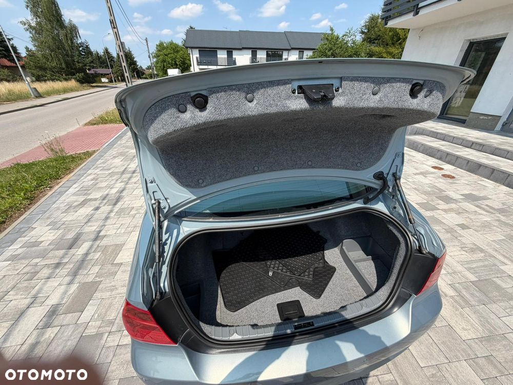 BMW Seria 3 318i - 18