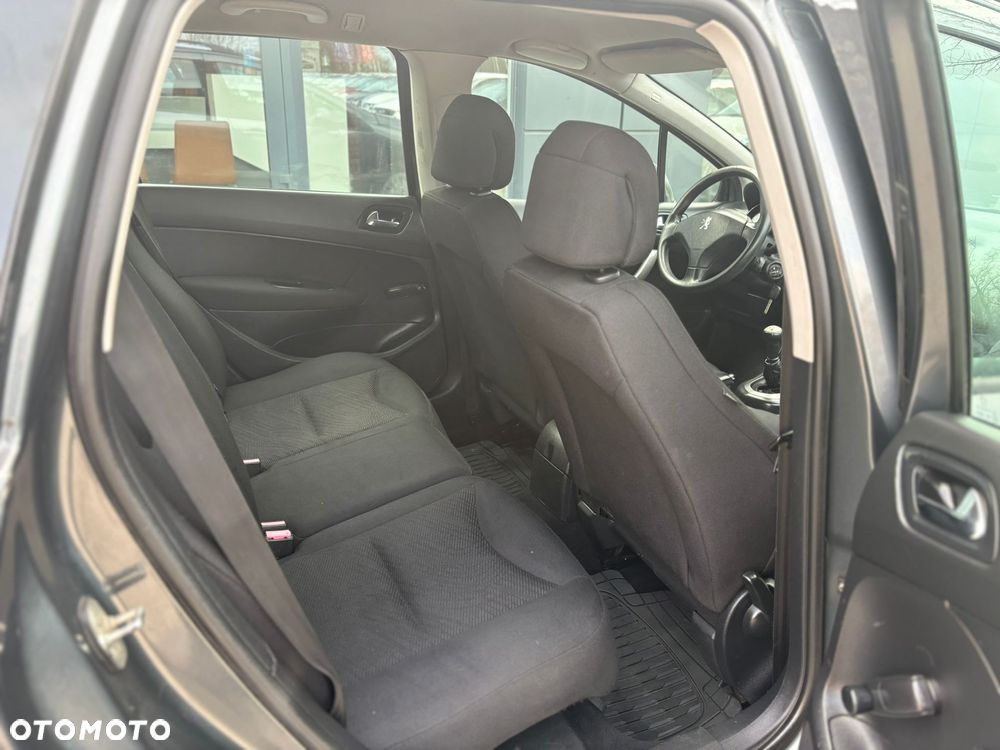 Peugeot 308 1.6 HDi Premium - 10