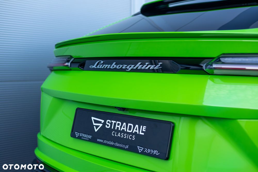 Lamborghini Urus Standard - 11