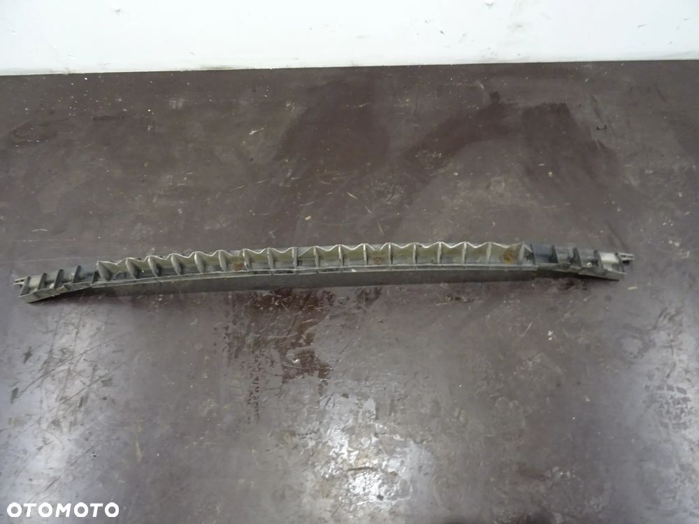 SKODA SUPERB I 01-05 2.8 V6 ŚLIZG ZDERZAKA TYŁ ŚRODKOWY - 1