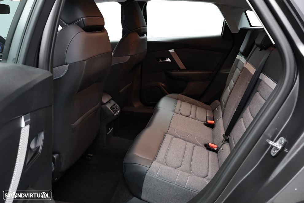 Citroën C4 1.2 Hybrid Plus e-DSC6 - 28