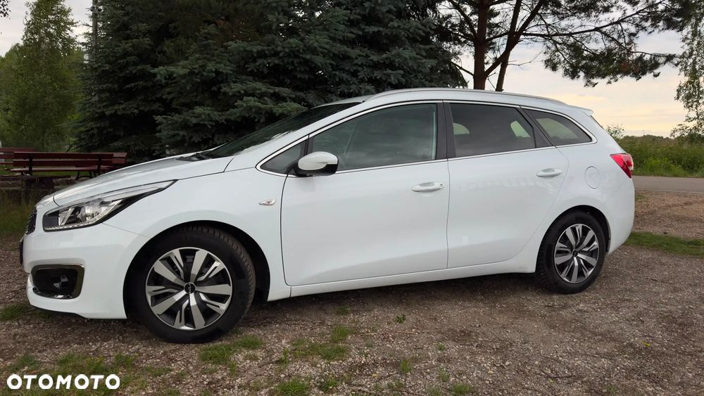 Kia Ceed - 26