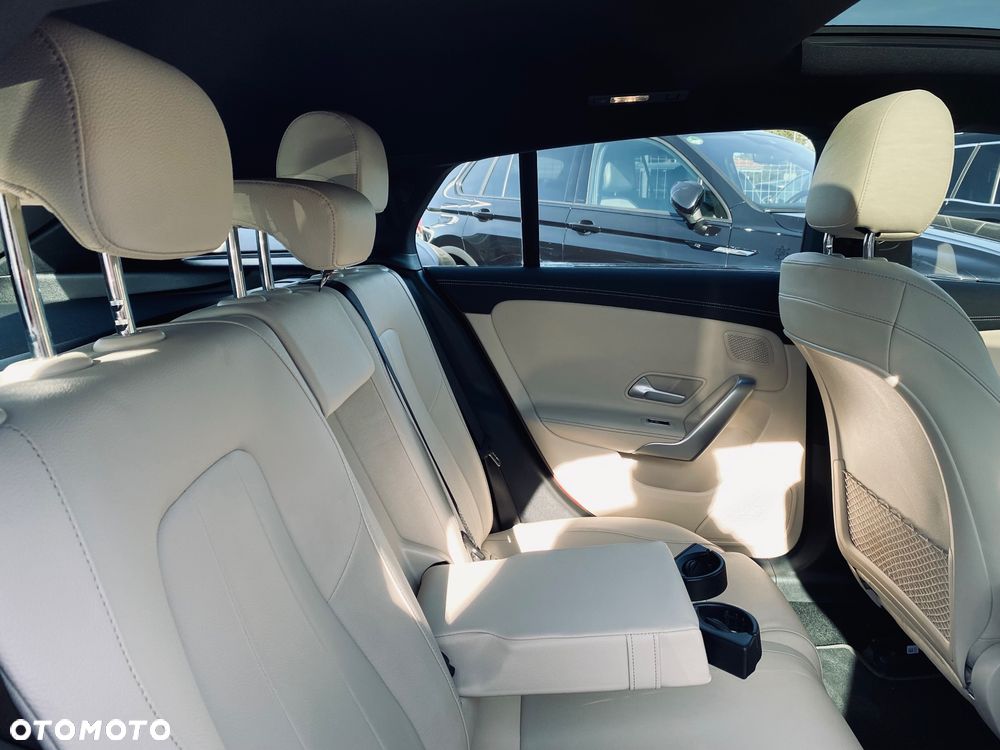 Mercedes-Benz CLA 200 d 8G-DCT Special Edition - 29