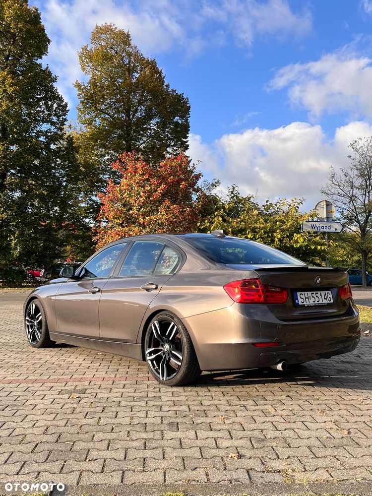BMW Seria 3 320d xDrive - 3