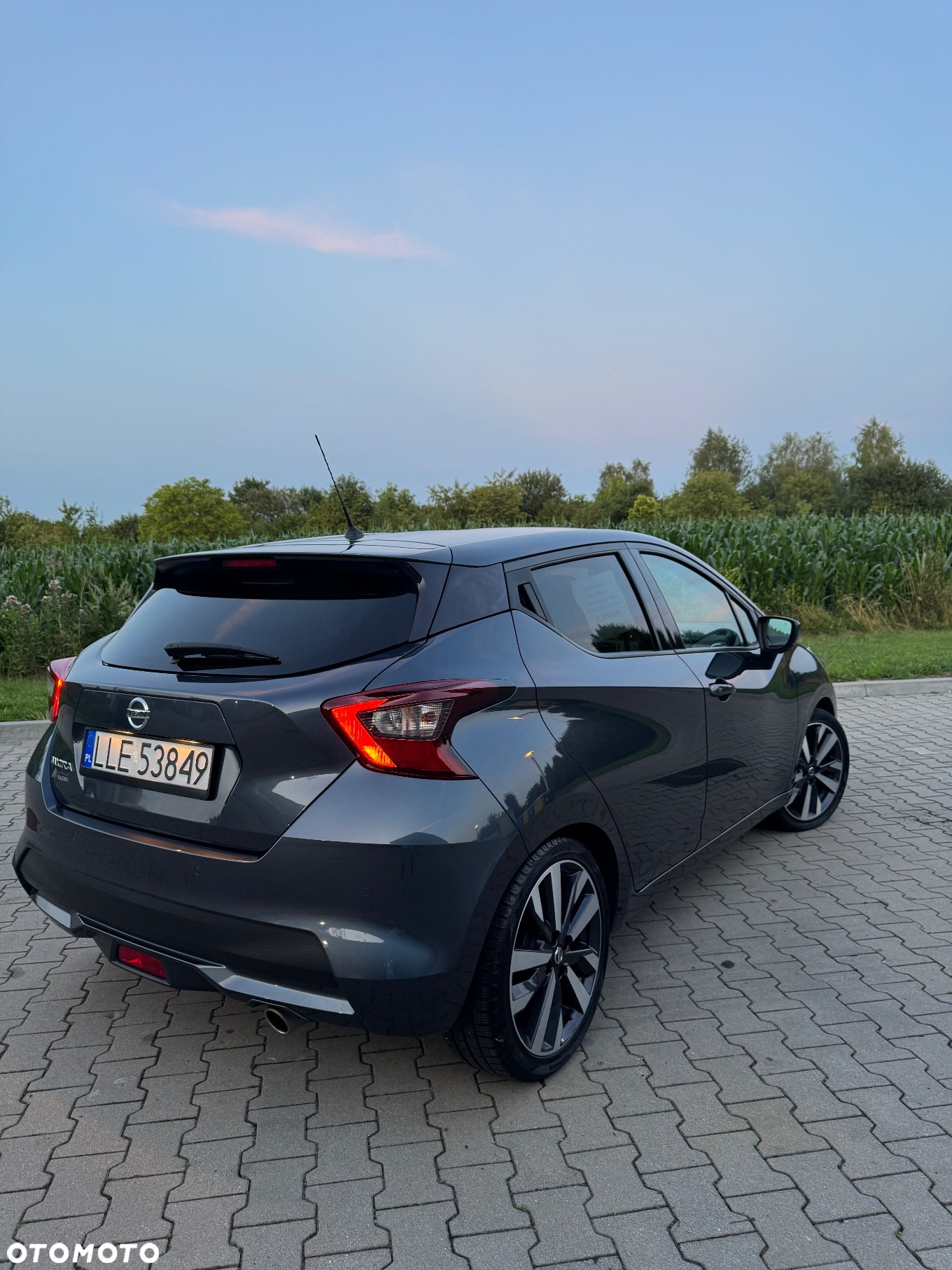 Nissan Micra 1.0 DIG-T Tekna - 14