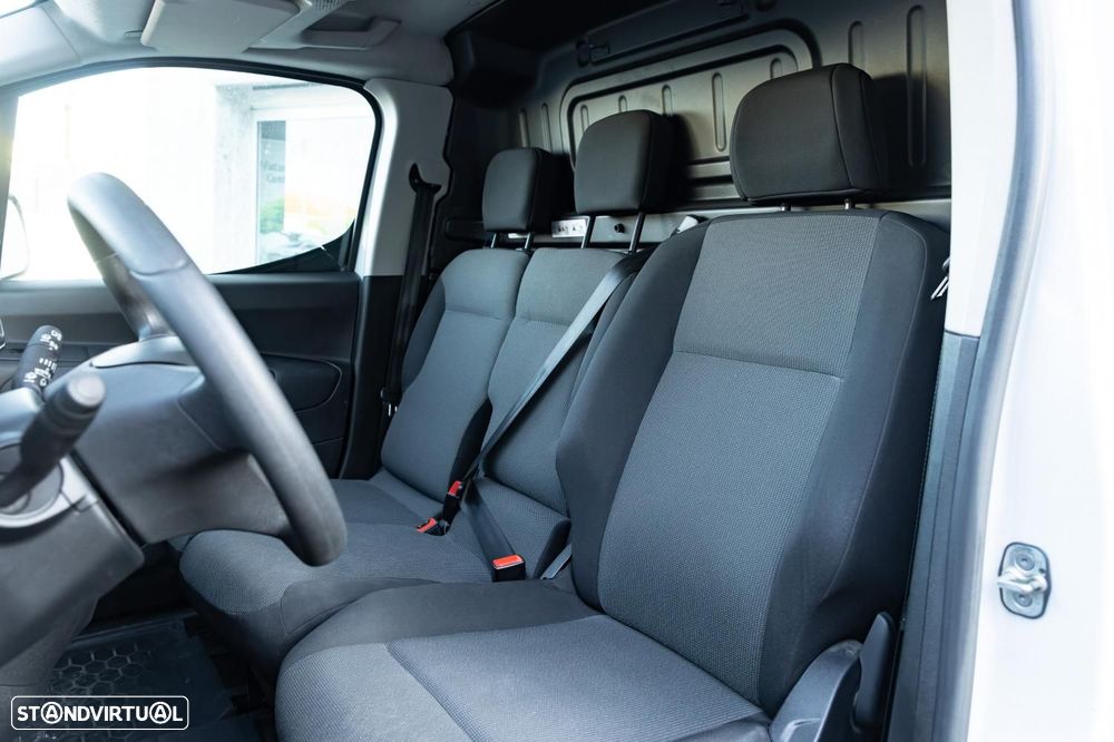 Opel Combo EV 50 kwh 300 kms - 3