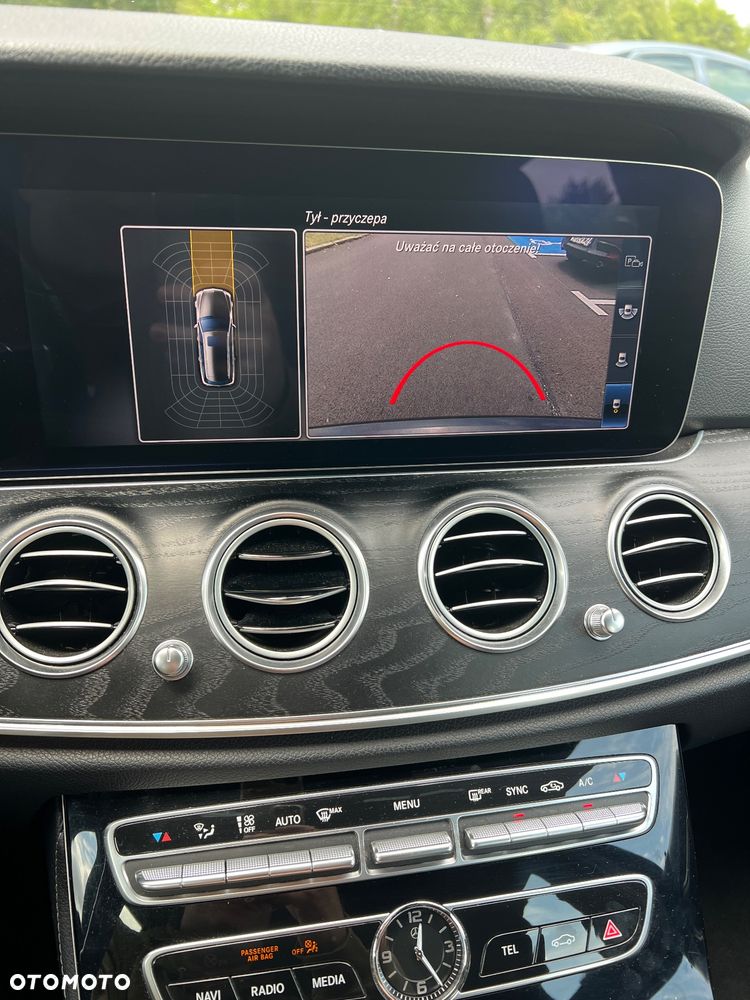 Mercedes-Benz Klasa E 220 d 9G-TRONIC - 15