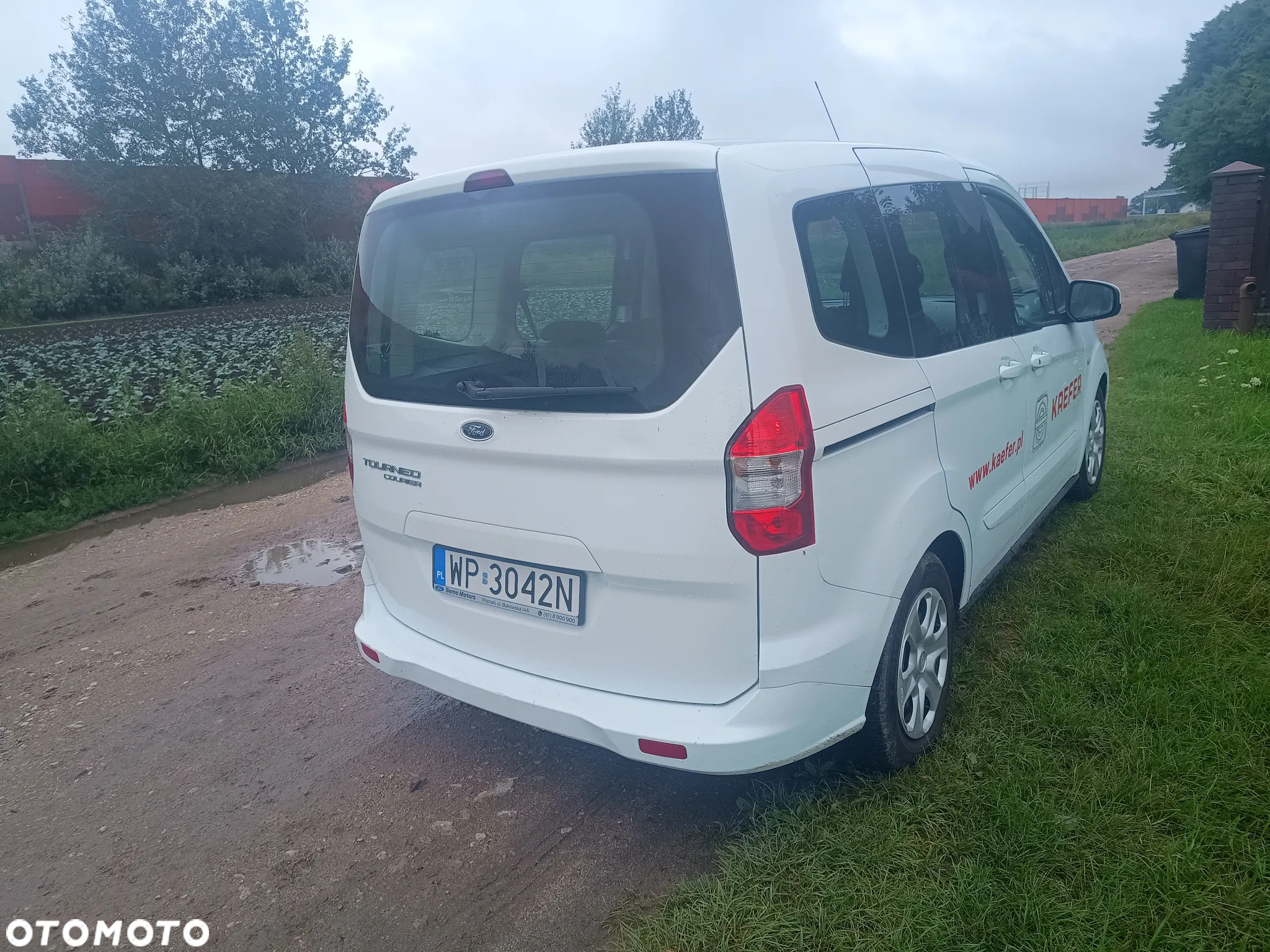 Ford Tourneo Courier 1.5 TDCi Trend - 12