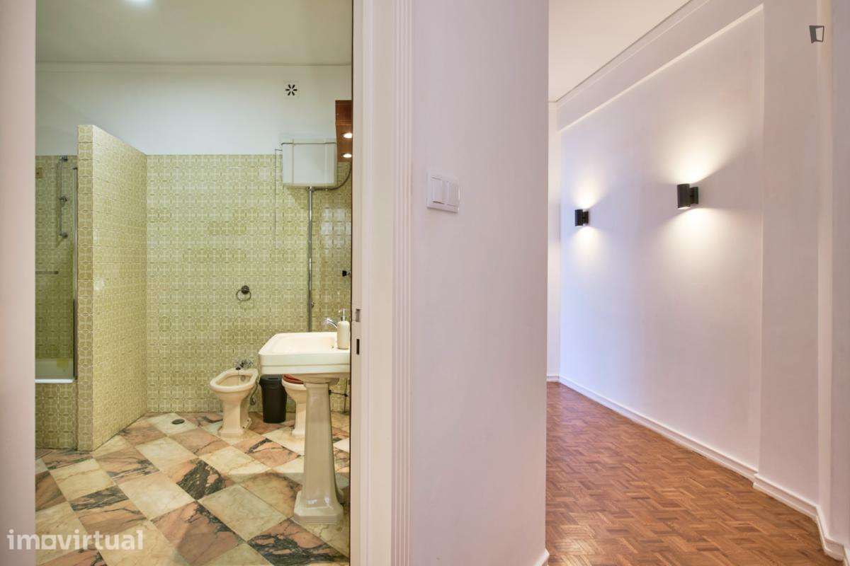 Quarto - localizado em Alvalade Lisbon - Grande imagem: 5/60