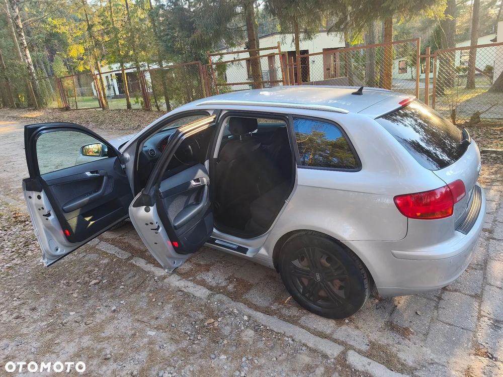 Audi A3 Sportback 2.0 TDI DPF Ambiente - 12