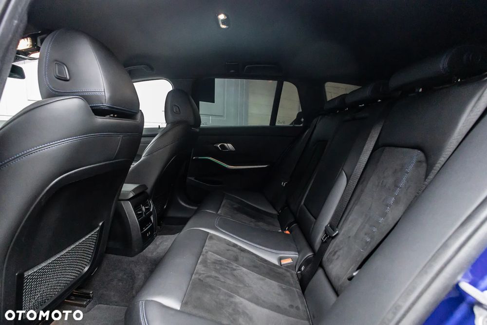 BMW Seria 3 320d xDrive M Sport sport - 26