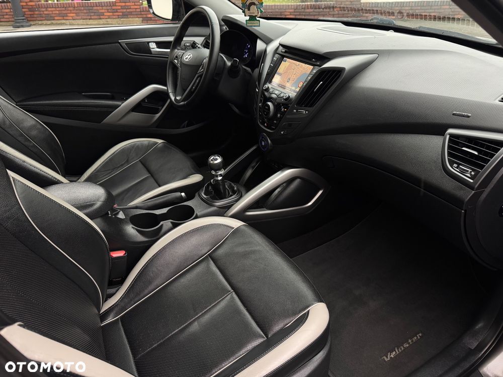 Hyundai Veloster 1.6 Turbo Premium - 17