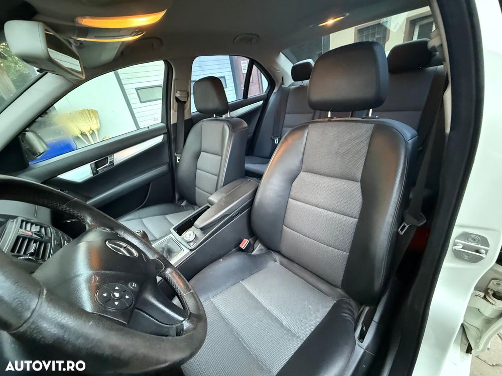 Mercedes-Benz C 200 Avantgarde Edition - 29