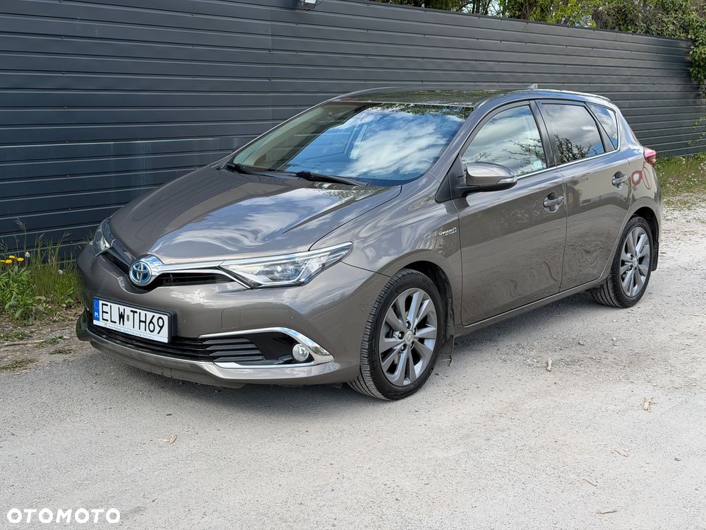 Toyota Auris Hybrid 135 Prestige - 4