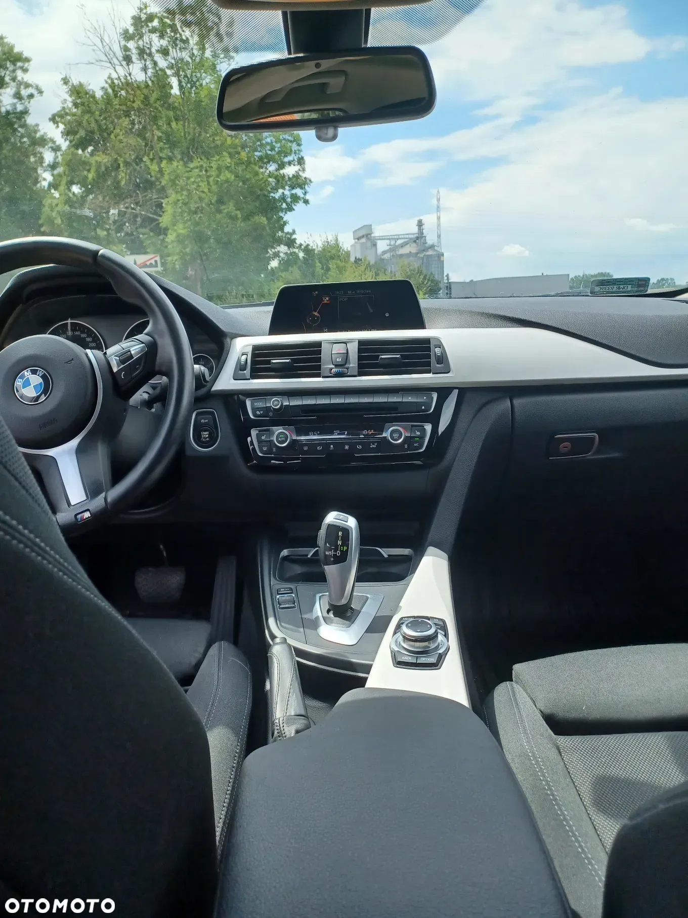 BMW Seria 3 318i M Sport - 5