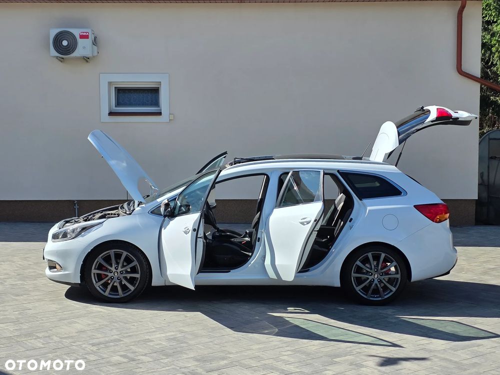 Kia Ceed 1.6 CRDi 128 Platinum Edition - 32