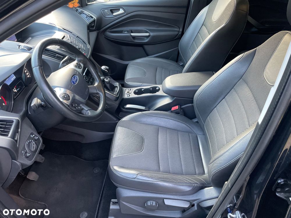 Ford Kuga - 9