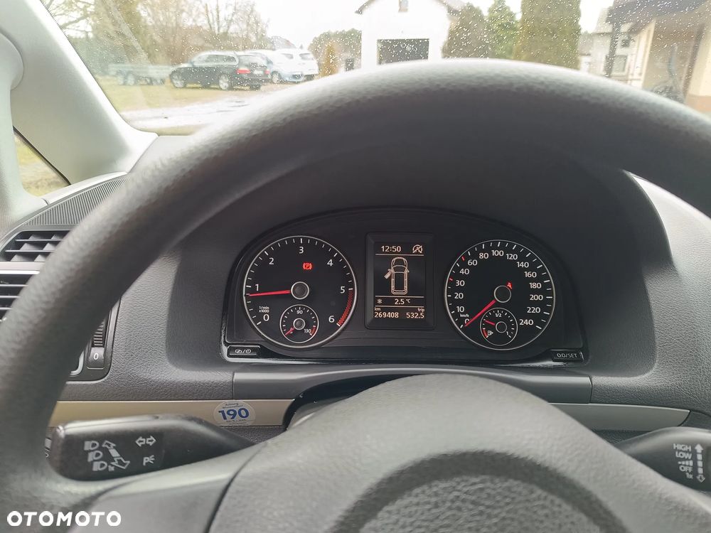 Volkswagen Touran 1.6 TDI DPF BlueMot Comfortline - 13
