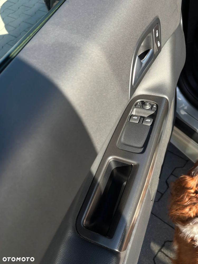 Volvo C30 D2 R-Design - 26