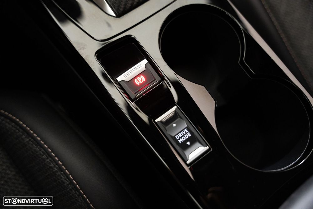 Peugeot e-2008 54 kWh Allure - 26
