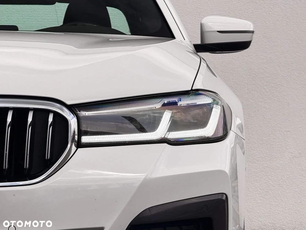 BMW Seria 5 520d xDrive M Sport sport - 8