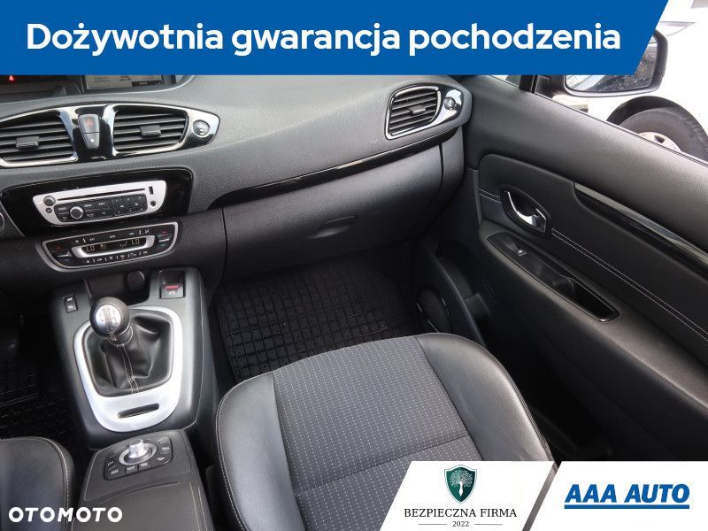 Renault Scenic - 10