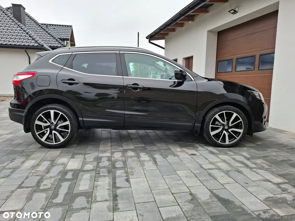 Nissan Qashqai 1.6 DCi Xtronic TEKNA - 6
