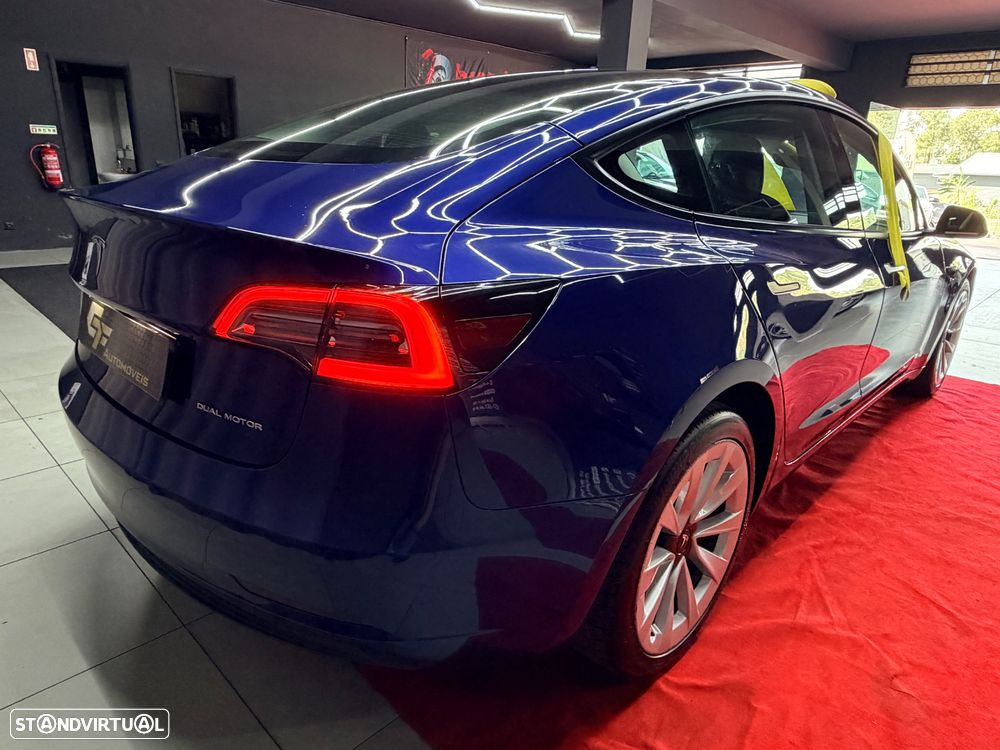 Tesla Model 3 2021 photo 3
