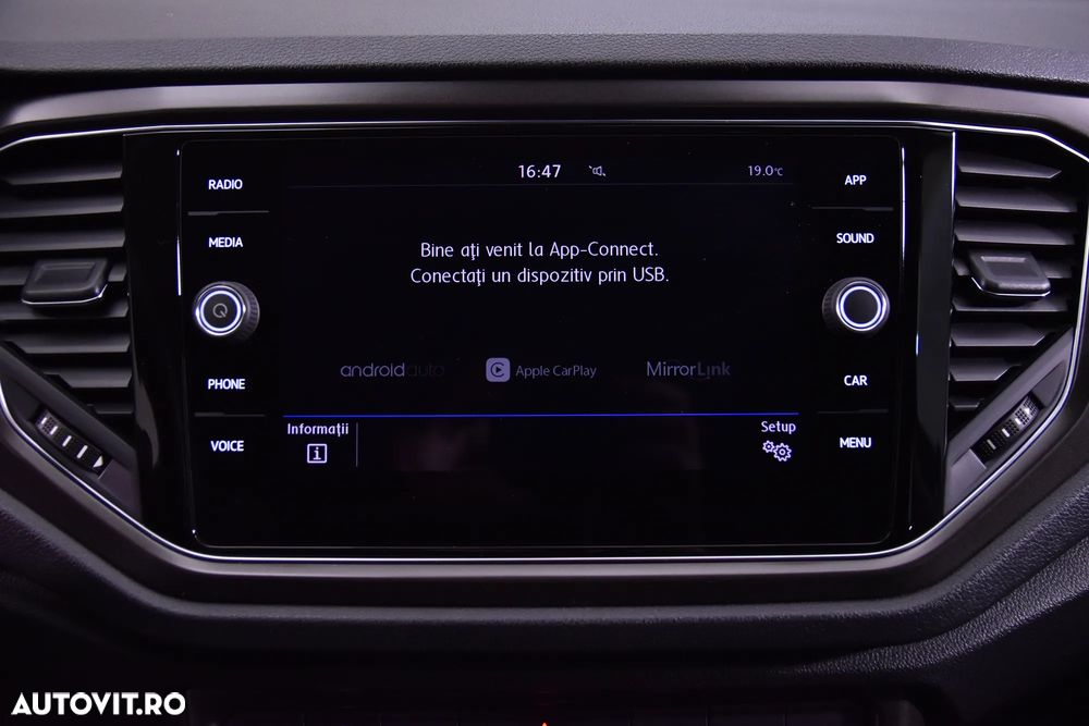 Volkswagen T-ROC - 18