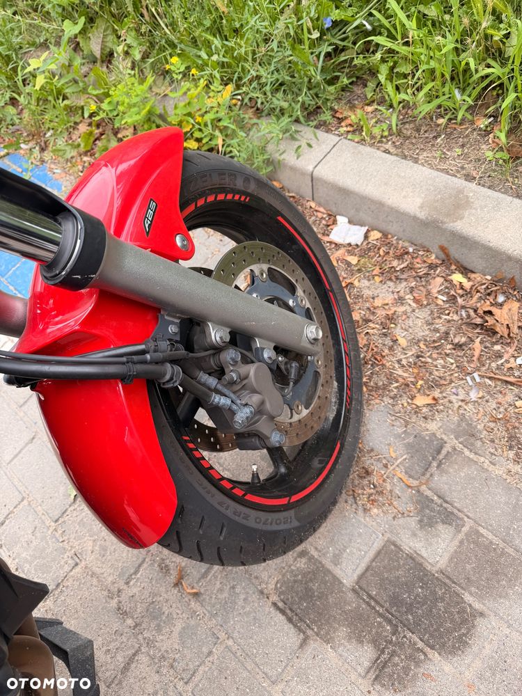 Yamaha XJ - 9