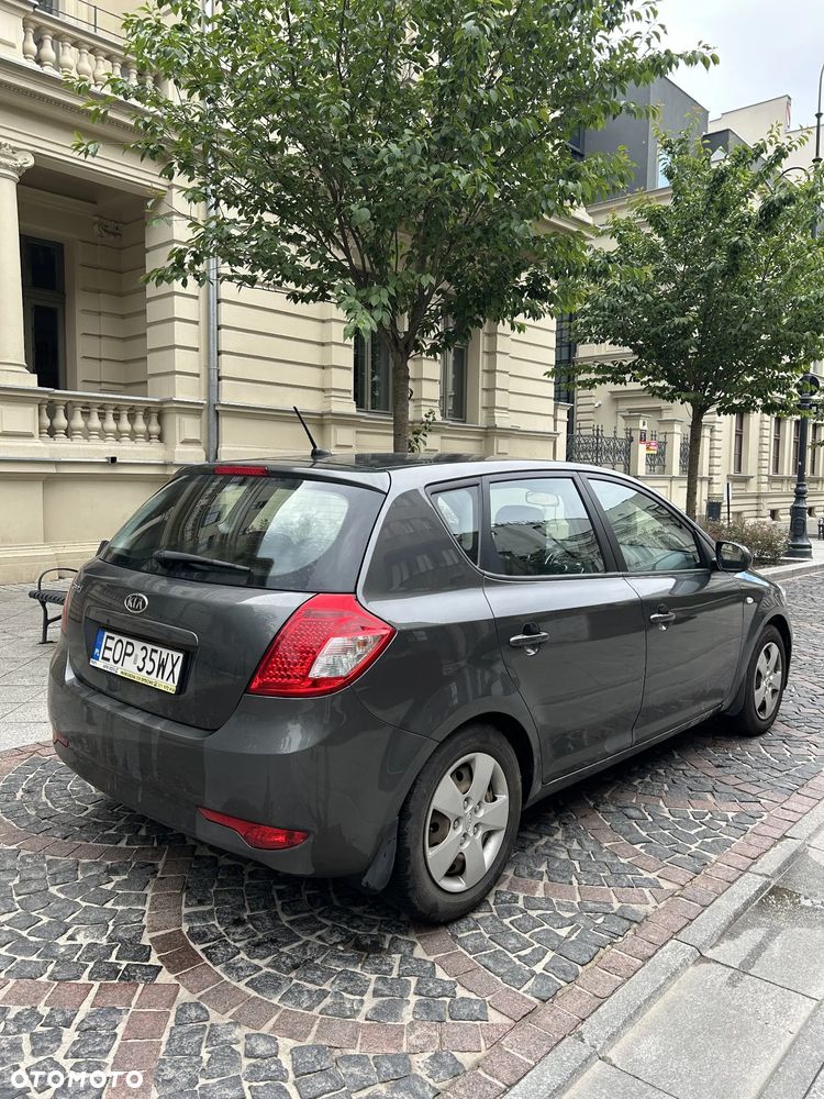 Kia Ceed 1.4 Comfort + - 4
