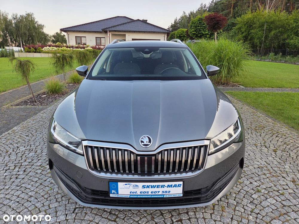 Skoda Superb 2.0 TDI SCR Ambition DSG - 8