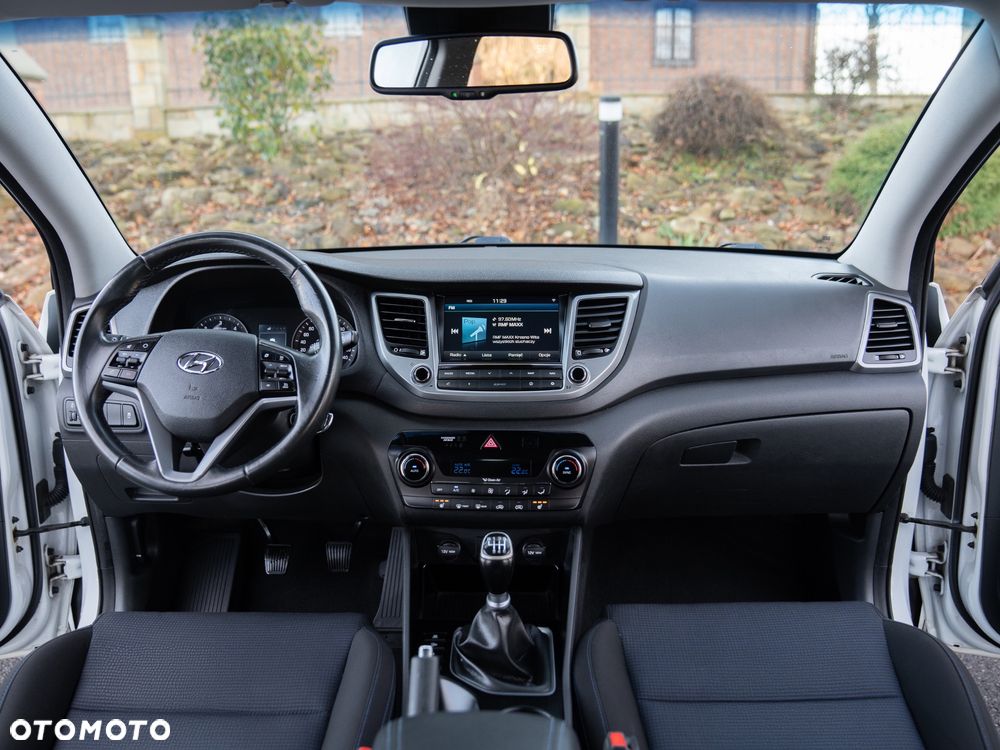 Hyundai Tucson blue 1.7 CRDi 2WD Trend - 29