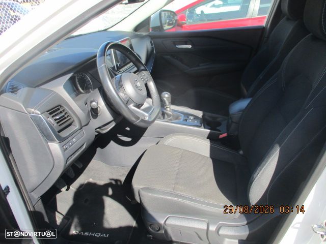 Nissan Qashqai 1.3 DIG-T N-Connecta - 8