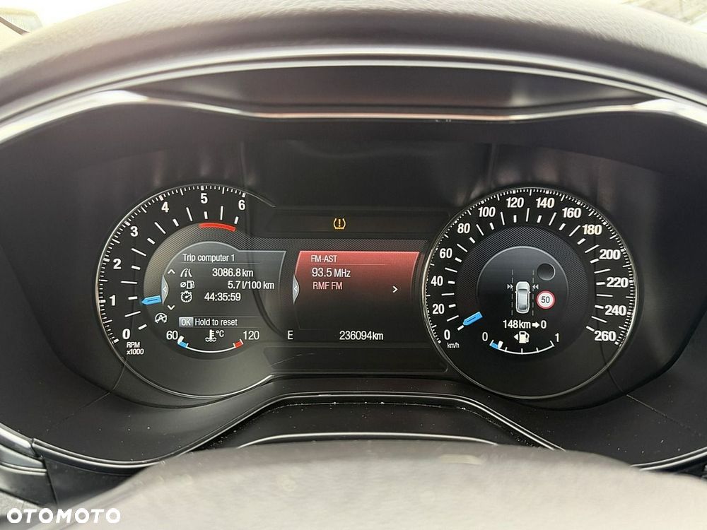 Ford Mondeo - 19