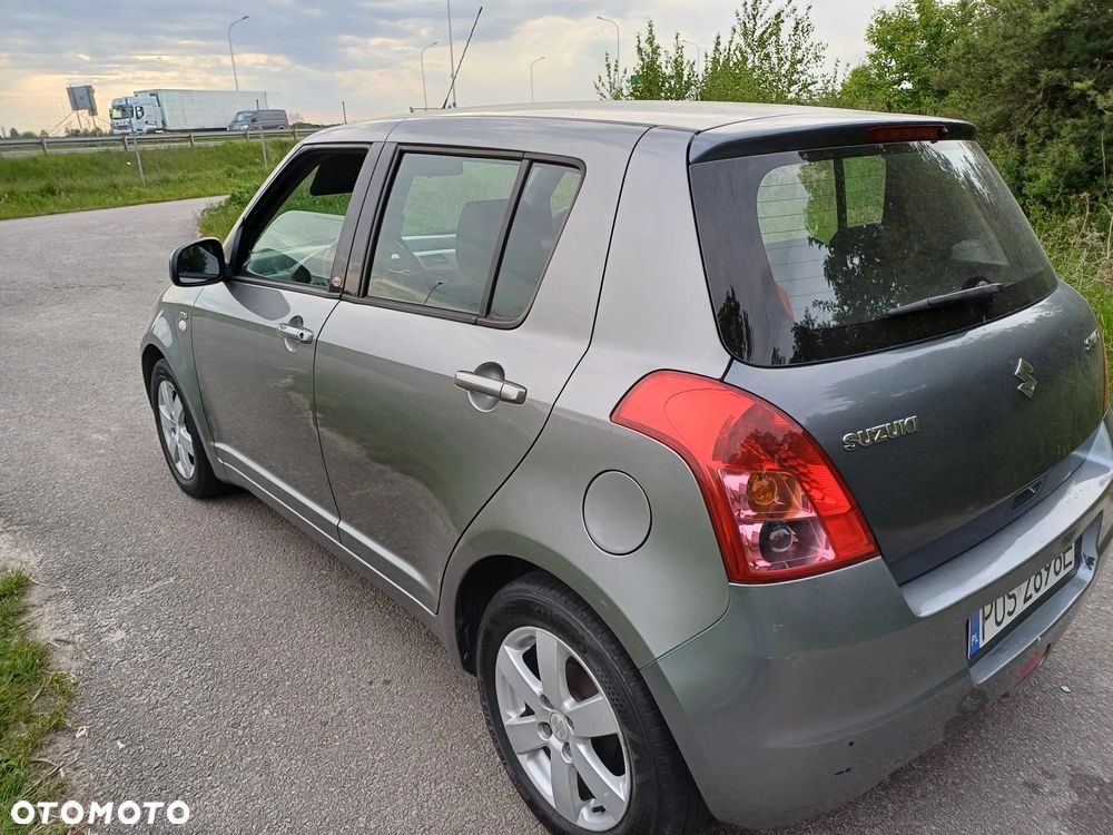 Suzuki Swift 1.3 DDiS GLX / Comfort - 10