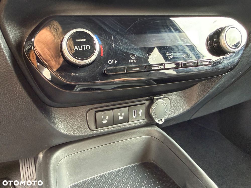 Toyota Aygo X S-CVT Explore - 5