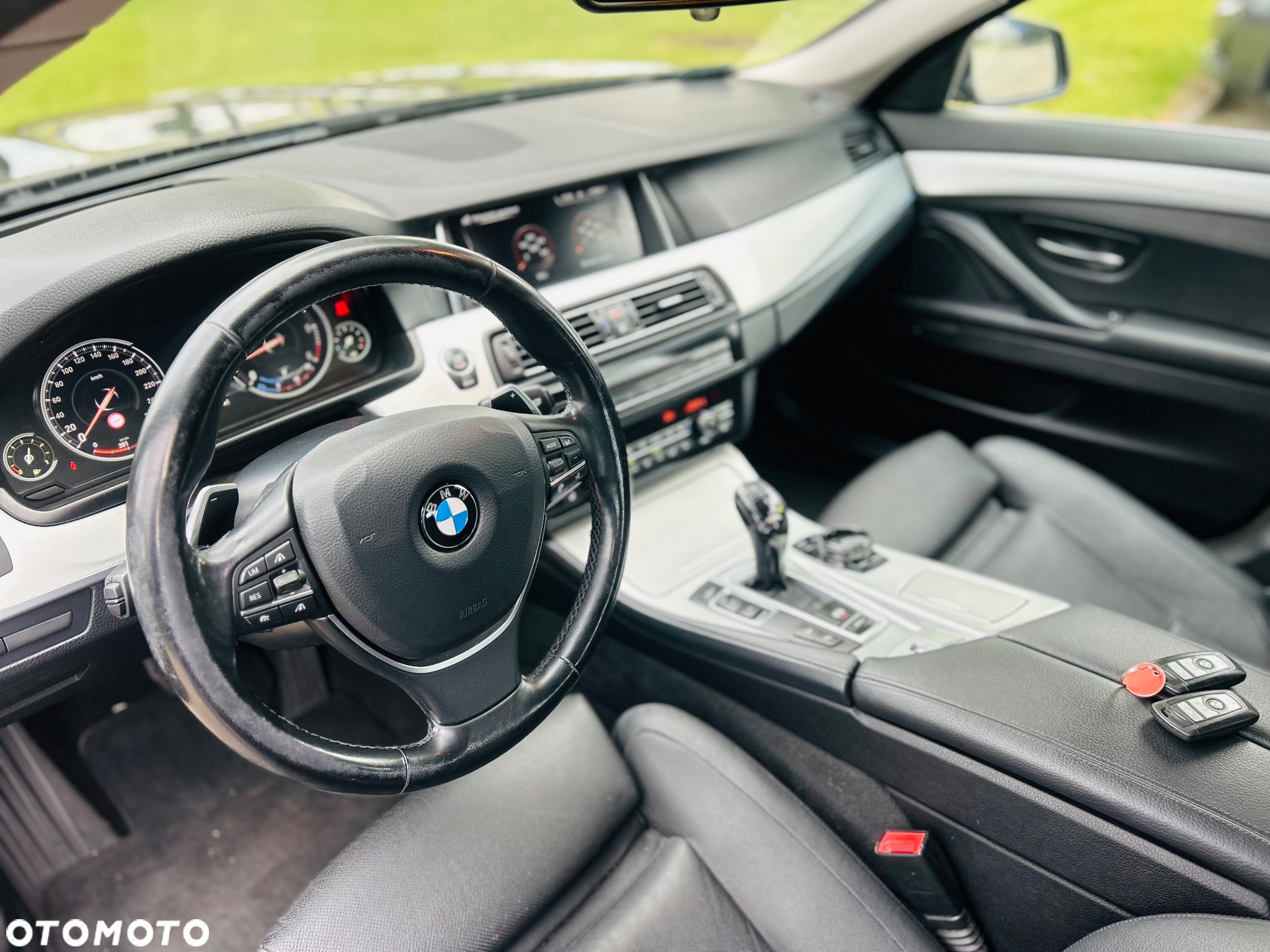 BMW Seria 5 530d xDrive Touring Luxury Line - 7