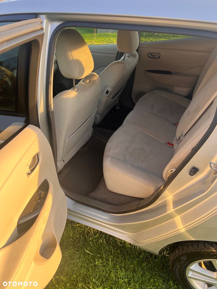 Nissan Leaf 24kWh Acenta - 19