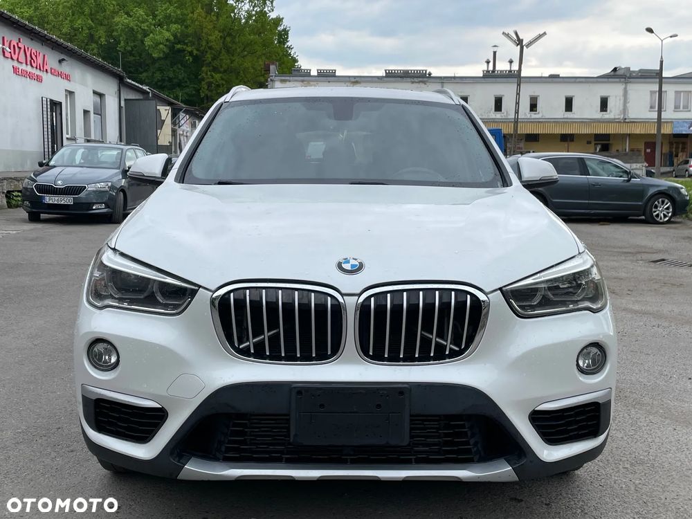 BMW X1 xDrive28i xLine - 2