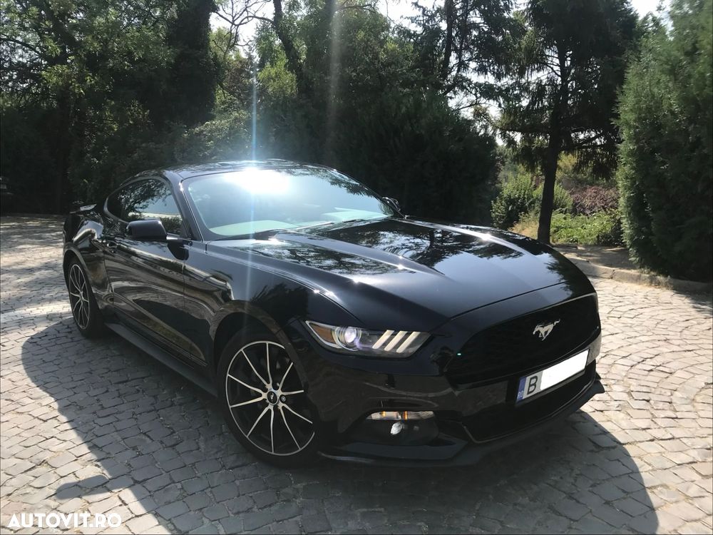 Ford Mustang 2.3 Eco Boost Aut. - 1