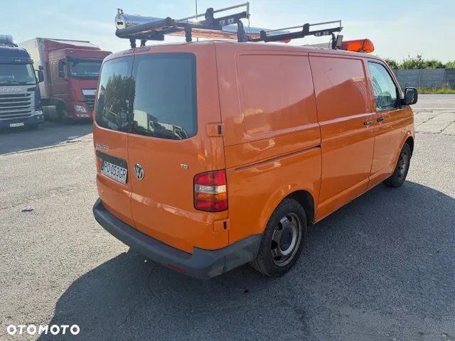 Volkswagen Transporter T5 - 6